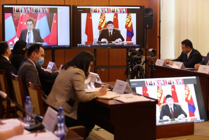 Гашуунсухайтад саатсан нүүрсийг яаралтай татан авах тохиролцоонд хүрчээ